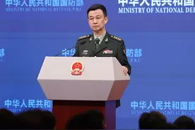 【国防部正告民进党当局：早晚要来收了你们】近日，据报道，台军“汉光41号”演习实兵演练时间将大幅增加，还在美方鼓动下扩大动员后备力量。国防部正告民进党当局：螳臂当车只能自取灭亡，早晚要来收了你们。视频封面