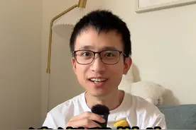 留学生最好在大学里找好对象，毕业后再想找真难啊 澳洲谈恋爱和国内很大的一个不同就是PR：澳洲绿卡
这基本是相亲找对象的一个敲门砖

#澳洲留学 #澳洲生活 #留学澳洲 #澳洲移民 #澳洲日常视频封面