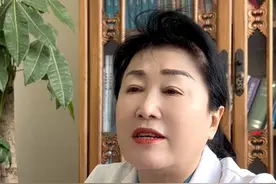 嗓子有异物感，玫瑰花茶喝一喝 #医学科普 #嗓子不舒服 #中医 #换季健康攻略  #涨知识视频封面