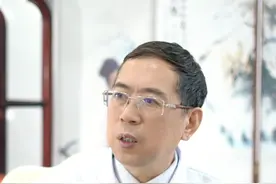 耳洞反复发炎没重视，没想到最终确诊为癌 #耳洞 #炎症 #健康视频封面