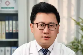 女性为什么更容易发生尿路感染？#抖出健康知识宝藏 #尿路感染 #尿频 #尿急 #关爱女性视频封面