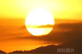 就在这周日（8日），#广州将迎全年最早日出 日出时间为5时40分29秒。一起去白云山追一场浪漫的日出吧！#广州#日出#白云山视频封面