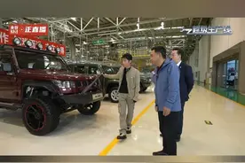 撒贝宁：这车值40万！北汽千亿研发开启“越野平权时代”，每个家庭都该有的越野生活。#北汽要做越野平权车  #每个家庭都该有越野生活  #撒贝宁眼中的40万神车  #硬派SUV就买BJ40增程  #BJ40增程视频封面
