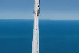 #NASA 局长发文祝贺#星舰第六次飞行测试 
很高兴看到猛禽在太空中重新启动
这是轨道飞行的重大进展...
星舰的成功就是#阿尔忒弥斯 的成功

#马斯克 表示下次#SpaceX 将尝试用塔楼接住飞船
#SpaceX星舰 @SpaceX星舰视频封面