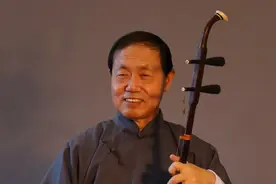 李本良原来的录像二胡独奏《赛马》