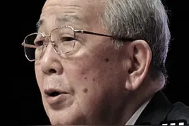 #稻盛和夫，78岁再出山拯救日航，得知患癌症后，分百亿股票给员工，他的故事值得很多人学习 #稻盛和夫给年青人的一句话 #稻盛和夫去世 #励志正能量 #个人成长 视频封面