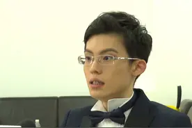 孤独症少年如今成为郎朗演奏会特邀嘉宾！8月18日晚，舒海峰作为郎朗重庆演奏会的特邀嘉宾，用一曲李斯特的《钟》，奏响国博中心。舞台上弹奏钢琴的他闪闪发光！#重庆青和力 #烟火山城视频封面