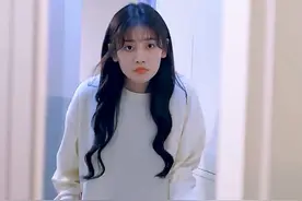 一场醉酒让青梅竹马破产，死皮赖脸来求收留！#奈何竹马爱劳动视频封面