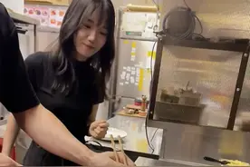 日本女生午餐：蛋包饭 #日本 #蛋包饭 #午餐 #日本生活 #做饭视频封面