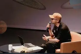 2025年♉️金牛座年度星运来啦~~~ 2025金牛座破界,看天王星如何重构你的物质世界~~~#金牛座 #十二星座视频封面