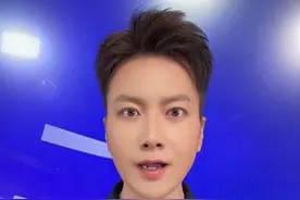 5月20日（发布），“连拿板都拿不好吗 我很失望!“，王楚钦球拍检测环节受损海绵开了一半，赛前更换球拍，国际乒联发布声明视频封面