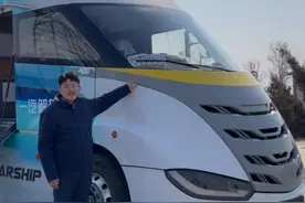 一汽解放星域概念卡车 “公路高铁”解锁新科技#秀我中国#一汽视频封面
