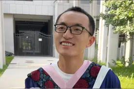 中文系就业方向有哪些？在北大甚至有去做计算机的！ #北京大学 #就业 #学霸 #内容过于真实 #人间清醒视频封面