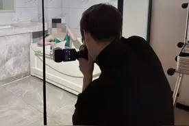 湖北一婚礼跟拍师突发疾病去世，职业高压引热议，从业者讲述：“挣大钱”只有少数人#媒体精选计划 #湖北 #跟拍师视频封面