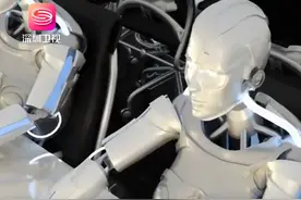 深圳首批70名“AI公务员”上岗 错误率控制在5%以内 近日，深圳市福田区率先推出基于DeepSeek开发的AI数智员工，首批70名“上岗”。覆盖政务服务全链条。公文格式修正准确率超95%，审核时间缩短90%，错误率控制在5%以内。#深圳AI公务员已上岗  #AI  #DeepSeek  #AI公务员 #人工智能