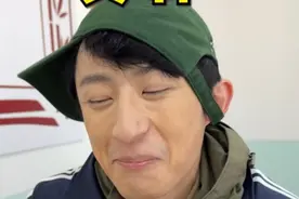 小面包：同学们放心我永远是你们坚实的后盾！ #搞笑 #班主任 #万万没想到 #校园视频封面