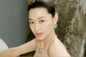 原来全智贤这些年暗戳戳干了这么多膈应人的事情？！#全智贤 #韩剧 #长白山 #塌房