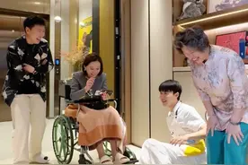 给19岁男保姆凯凯招了个小助理，不知道他们第一天的相处怎么样…… #19岁男保姆  #vlog日常  #00后男保姆  #记录美好生活  #正能量视频封面