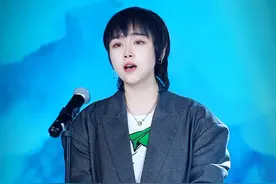 如果时间忘记了转 #吕口口 #等一分钟 #音乐现场视频封面