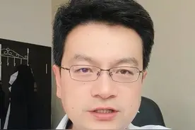 带状疱疹疫苗，这个自费疫苗强烈建议打！ #带状疱疹 #带状疱疹疫苗 #带状疱疹后神经痛 #抖出健康知识宝藏视频封面