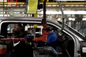 美想通过加征关税迫使制造业回流 ？专家分析视频封面