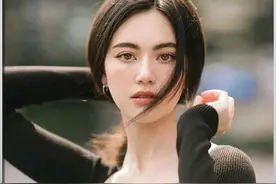 泰剧阿瑜陀耶女王新剧来袭，且看Mai如何完全整个阿瑜陀耶。视频封面