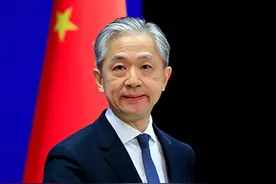 #丹麦外交大臣拉斯穆森将访华  应中共中央政治局委员、外交部长王毅邀请，丹麦外交大臣拉斯穆森将于8月16日至19日对中国进行正式访问。#汪文斌视频封面