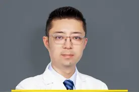 为什么医护人员衣服有不同的颜色呢？ #科普 #医护人员 #冷知识 #薛博士谈骨筋视频封面