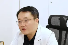 游泳是对关节最友好的运动~ #膝关节 #关节损伤 #关节康复