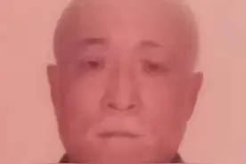 沈阳市寻人：七旬老人失联，穿紫白色格子衬衫，戴乳白色鸭舌帽，高1米69图片