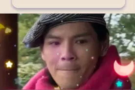 向佐夸我帅？包憋不住笑的！#向佐  #抽象  #搞笑视频封面