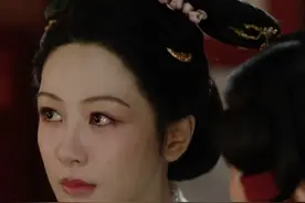 #用杨紫转场打开大美湖南  
何惟芳#杨紫  ：这个虎狼之地，我是一刻也呆不下去了！那走吧！去湖南吃美食吧 ！哈哈哈哈哈哈哈  #湖南卫视国色芳华   #三湘四水相约湖南视频封面