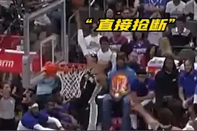 这高度还不太适应！小卡底线发球被文班亚马直接抢断#文班亚马生断底线球 #马刺VS快船 #NBA视频封面