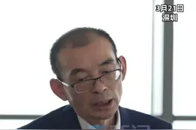 3月21日，深圳“悬赏千万寻子”当事人谢岳接受直新闻专访时表示，非常感谢公安部门在他寻子期间给与的帮助，尤其是深圳的“帽子叔叔”们。视频封面