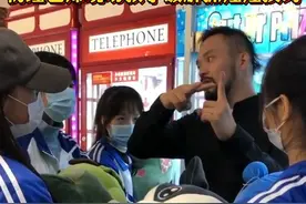 老师用物理原理现场教学抓娃娃，学生们满载而归，知识就是力量！网友：老板已哭晕。#社会 #学习 #物理 视频封面