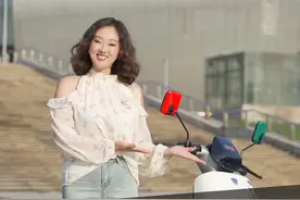 7999的立马H5三代远航版，都有哪些配置？值不值这个价？ #一次充电1000里   #立马大动力电动车   #大动力跑得远 #曾姐与车 #曾姐车问视频封面