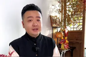 老话讲：剩饭落福。 无论多么富有，都要保持节俭。尤其是吃饭的时候，一定要把碗里的饭吃干净。不仅是一种传统饭桌礼仪，更是对粮食的珍惜。#粮食 #古语古训 #老人言 #饭桌礼仪视频封面