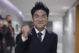 “与辉同行”开播一周年，#董宇辉直播带货近百亿元 ，登顶2024抖音带货达人榜，光卖书就卖了300多万单#与辉同行 #董宇辉 #直播带货 #达人视频封面
