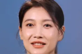 回望自己的演艺生涯，演员#啜妮  都有哪些体会？视频封面