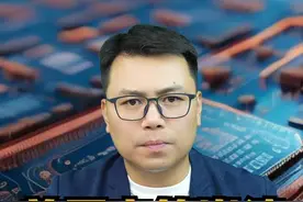 美国空管系统崩溃，马斯克星链救火视频封面