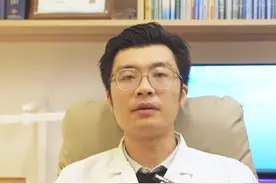 膝盖“咔咔”响是病吗?#医学科普 #dou上热门 #知识科普 #我是欧阳晨波医生 #抖出健康知识宝藏视频封面