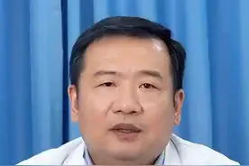 长时间盯着电子屏幕，会加重弱视吗？ #弱视 #长时间看手机 #弱视远视 #眼部疾病视频封面
