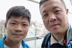 杨健巴黎邂逅苏炳添，畅聊男子百米比赛，苏神看好汤普森夺冠，并预测冠军成绩在9秒75左右。#咪咕直播奥运每一刻  #咪咕巴黎MorningCall