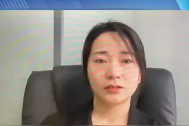 女子全网寻找跟自己长得一样的人！ 希望大家看到快和我们联系