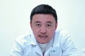 孩子单眼近视 怎么配镜 #单眼近视  #健康科普  #眼科主任李强视频封面