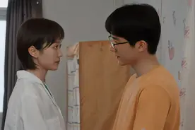 县长“秘书”的女朋友来了！ 《县委大院》青春版解读：她叫小萍视频封面