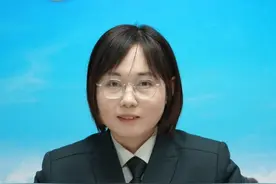 【水兵说法第三季①：赠品是免费的，所以也是免责的吗？】 在网上购买护肤品，使用赠品之后出现问题，该如何维权？本期《水兵说法》栏目为您解答。（策划：尉斌|脚本：陈美儒 刘海楠| 制作：焦飞宇 徐军帅 朱乐亦 王磊 孙鹏宇 叶宇骏|编辑：叶雪怡）视频封面