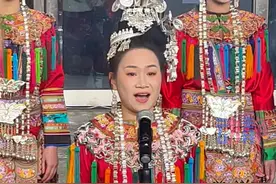 为《#哪吒2 》配乐的贵州侗族姑娘们 现身越界影城现场演绎《宝莲盛开》视频封面