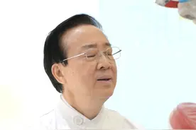 戴牙套会腐蚀牙面 这是为什么？ #牙套 #牙齿矫正 #正畸林界伟 #医学科普 #硬核健康科普行动视频封面
