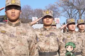 新兵入营在即，班长在这等你！ #新兵请入列 #海军 #新兵连的生活 #暖心班长 (吕腾 孙海 王旭亮|编辑:张力元 张佳欣|编审:赵阳)视频封面